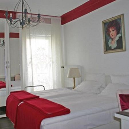 Pension Garni Brunnenhof Schwandorf in Bayern Exterior foto